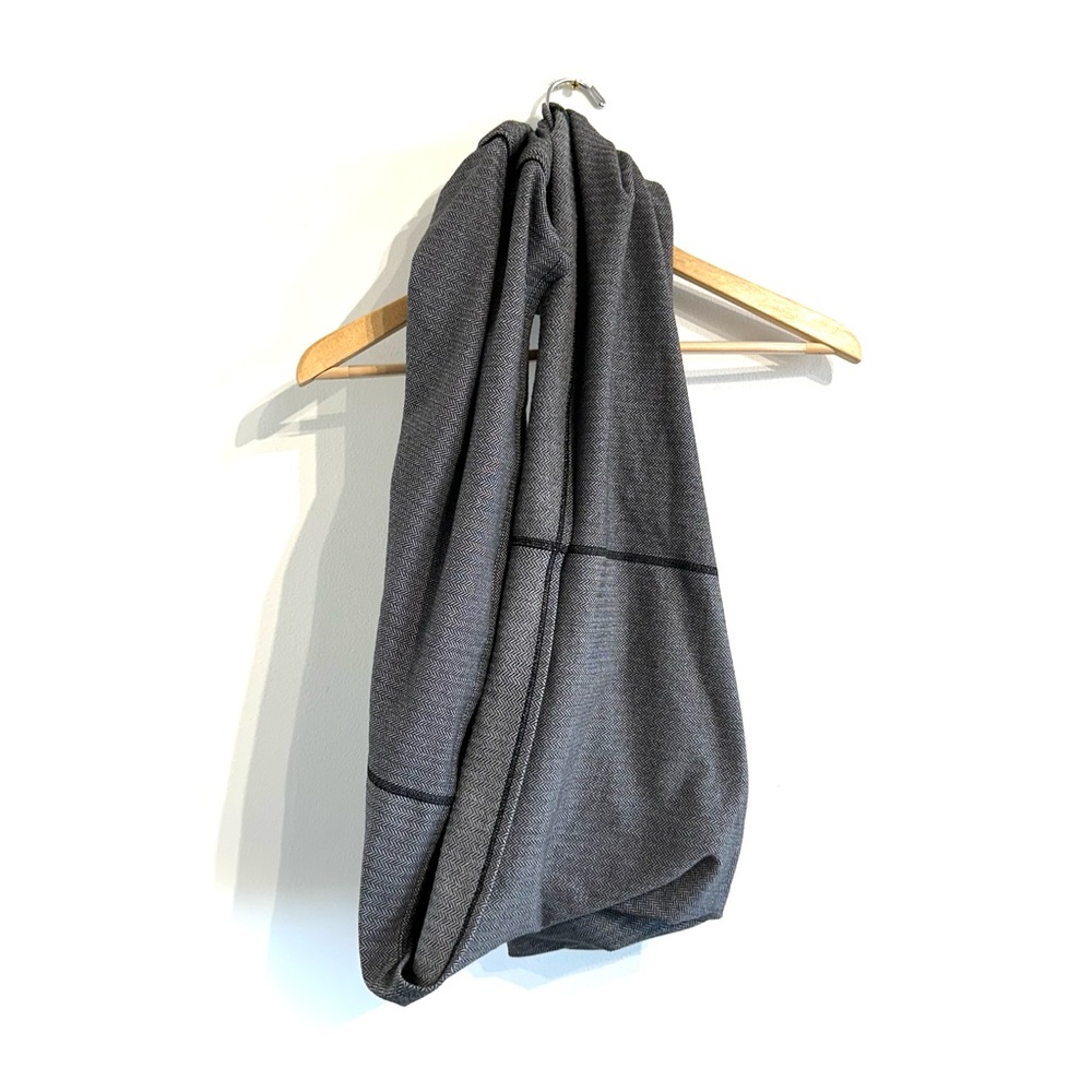 Lululemon Vinyasa Scarf Rulu convertible soft multi-way wrap grey herringbone